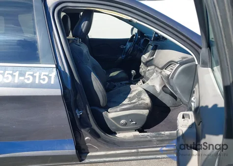 2019 Jeep Cherokee Overland Fwd из США, поврежденный, VIN 1C4PJLJN3KD194185